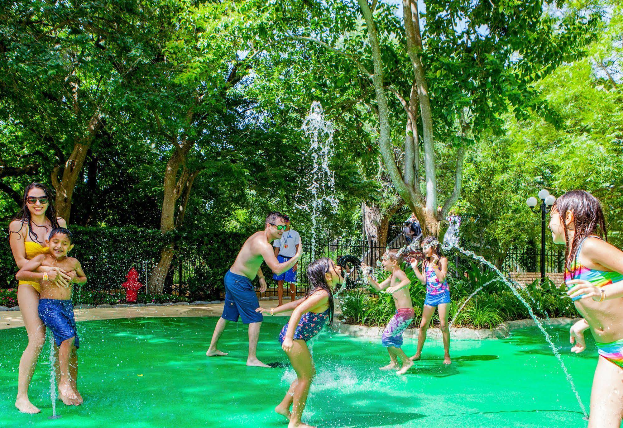 The Resort At Schlitterbahn Нью Браунфелс Экстерьер фото